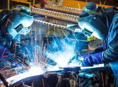 The Future of Work Tripartite Forum endorsed a Manufacturers’ Network pilot programme that addresses the skills shift needed in that sector to meet the challenges of automation and artificial intelligence. Photo Precision Manufacturing Insurance Services.